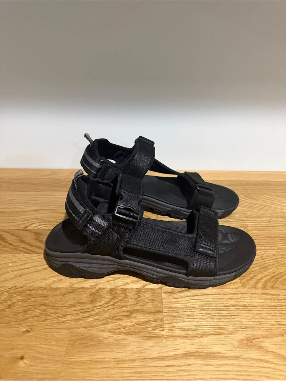 G.H. Bass & Co. durable sport